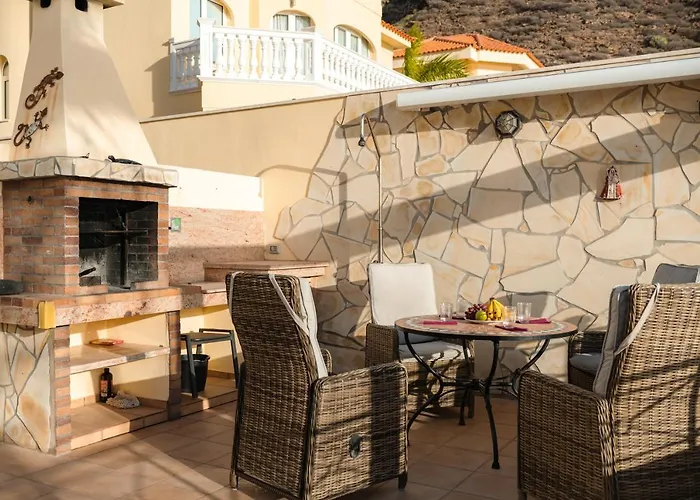 Faya On The First Ocean Line With New Heated Pool Villa Los Cristianos (Tenerife)