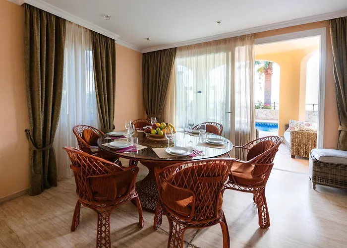 Faya On The First Ocean Line With New Heated Pool Villa